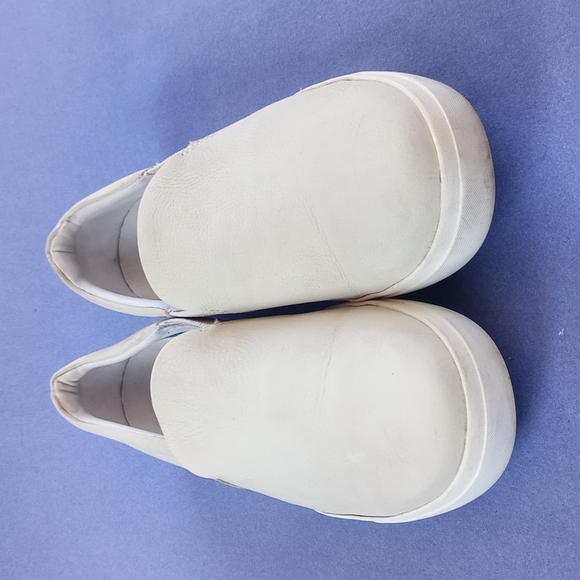 Women Annex Slip On - Picture 5 of 10